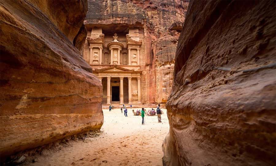 From Sharm El Sheikh: Day Tour to Petra by Ferry - Reaching Petra through the Siq