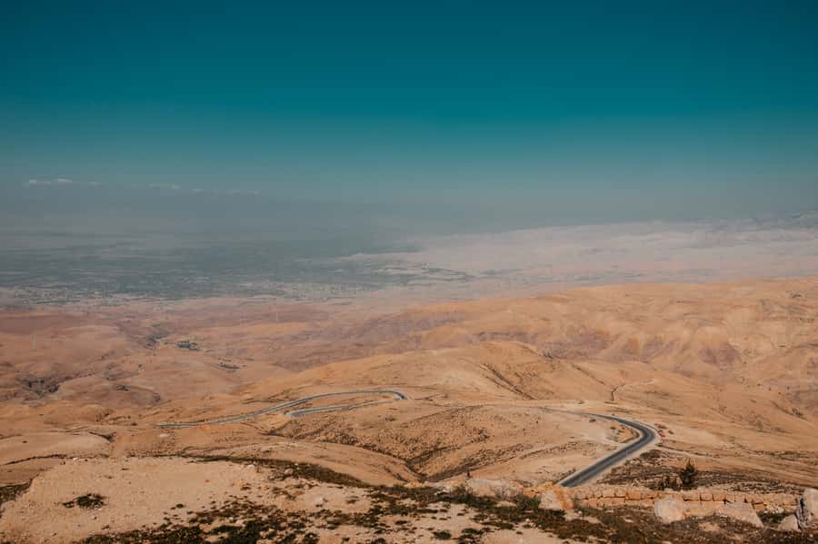 From Tel Aviv: Petra and Wadi Rum 3-Day Tour - Sleeping at the Bedouin camp