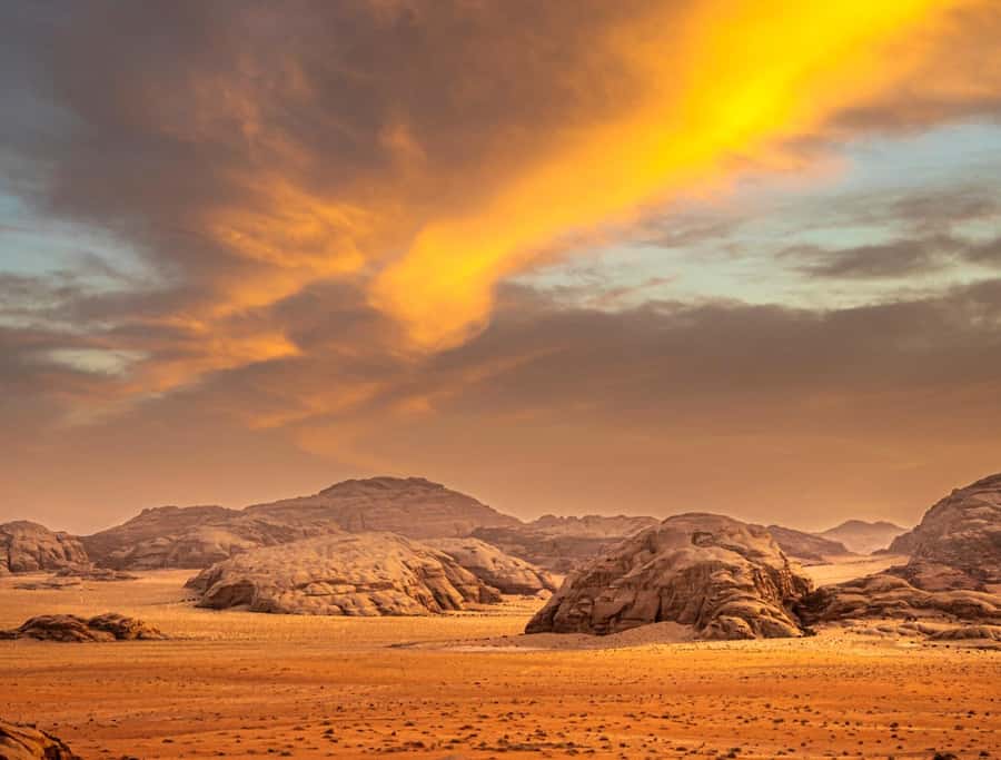 From Tel Aviv: Petra & Wadi Rum Glamping 2-Day Tour - Sleeping in a Bedouin camp