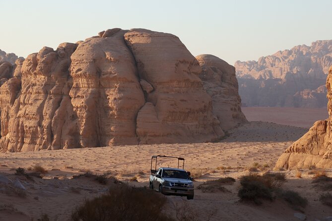 Full Day 4x4 Classic Desert Tour with overnight in private tent - Lawrence Spring and the first taste of the desert