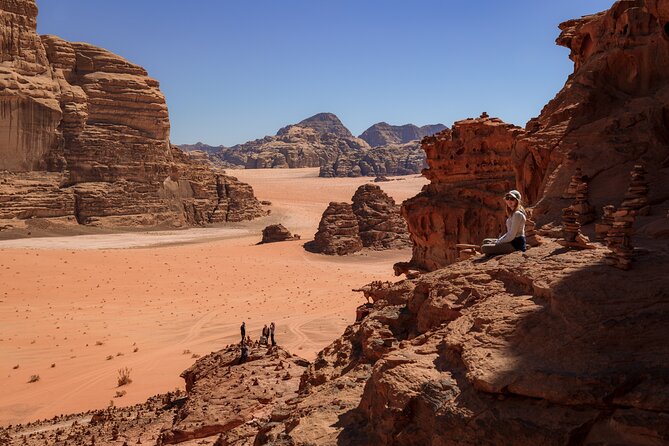 Full-Day 8 Hour Jeep Tour into Wadi Rum Protected Area with Stay - Um Frouth Rock Arch and the final climb