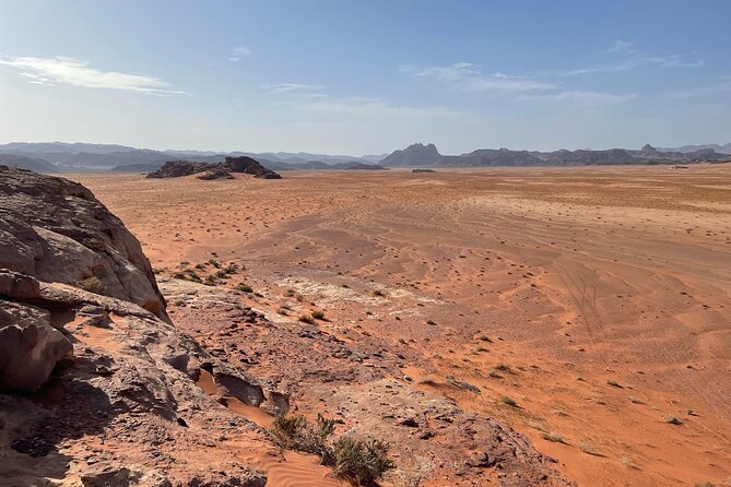 Full-Day Hiking in Wadi Rum's Desert with Lunch - Lunch, tea, and shade in the desert