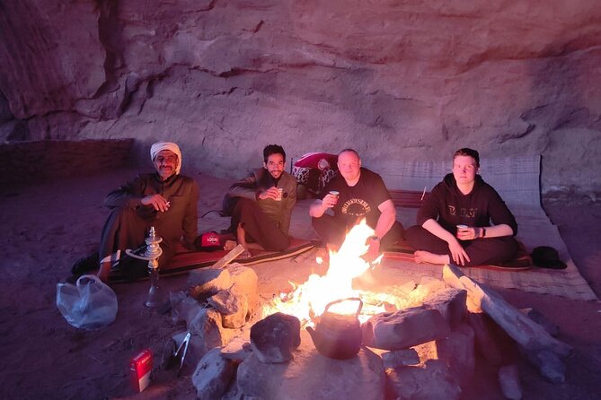 Full Day Jeep Tour + Night Under the Stars - Khazali Canyon and the Little Arch