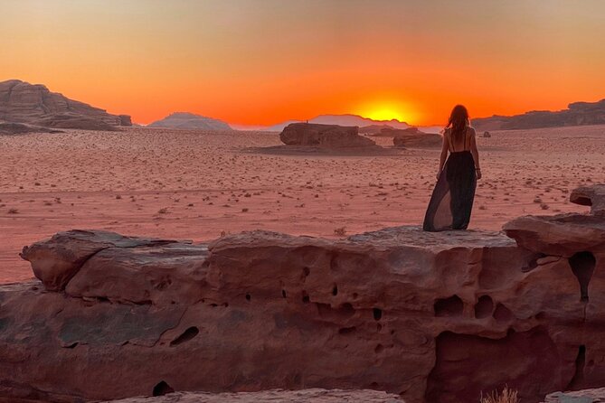 Full Day Jeep Tour + Night Under the Stars - Meeting in Wadi Rum Village at 10 a.m.