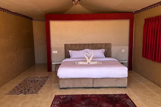 Full-Day Jeep Tour & Sleep in Luxury Tent with private Bathroom - Mushroom Rock and the route’s natural sculptures