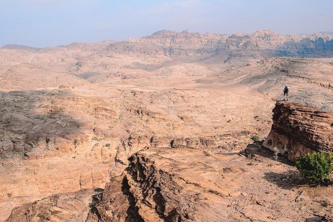 Full day Petra & Wadi Rum 01 hour stop in Dead Sea from Amman - The driver makes a real difference on a long schedule