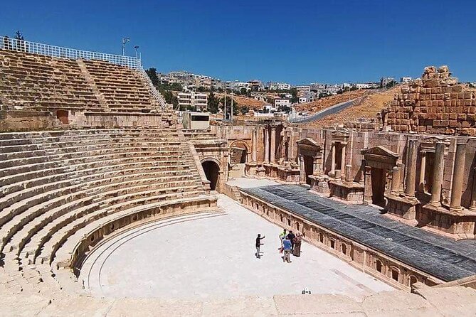 Full Day Private InterCity Tour Jerash Ajloun Umm Qais from Amman - The three-country view from Umm Qais