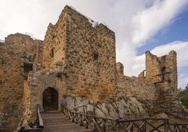 Full day Tour Jerash، Ajloun and Um Qais from Amman - Ajloun Castle: a hilltop pause after the ruins