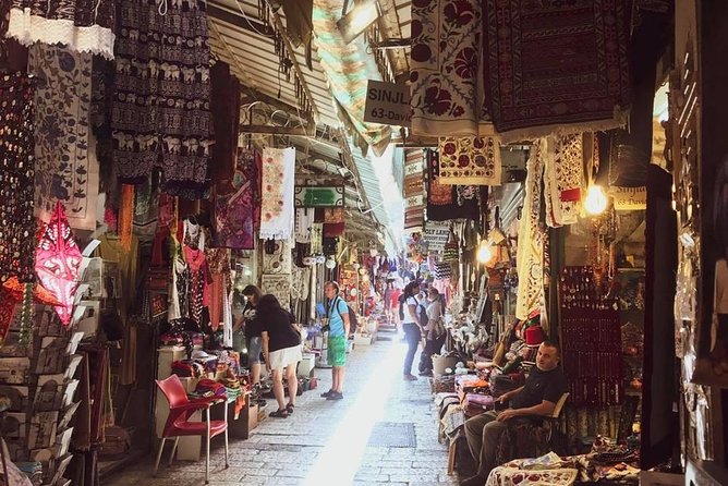 Guided Amman Tour with lunch (4 hrs) - Walking into Al Balad and the downtown souks