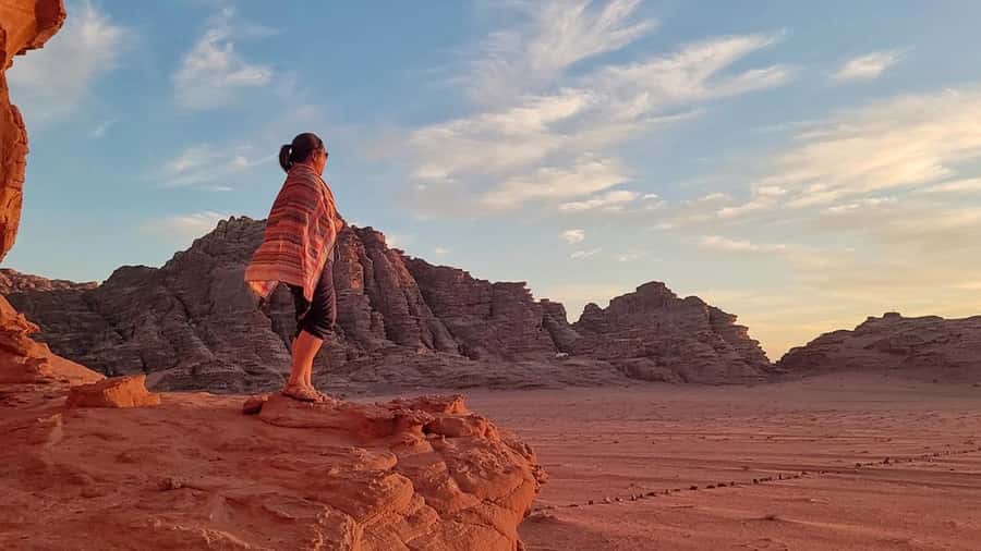 half day camel tour with one night stay - Little Bridge and the final climb