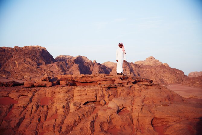 Half-Day Jeep Safari "Wadi Rum Highlights!" w/ Professional Bedouin Guide - Meeting your Bedouin guide at Wadi Rum Village