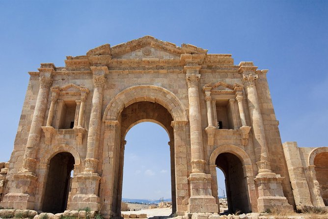 Half Day Tour to Jerash from Amman - The Nymphaeum and the Archaeological Museum