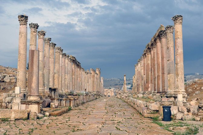 Jerash Private day tour - Entering Jerash through Hadrian’s Arch