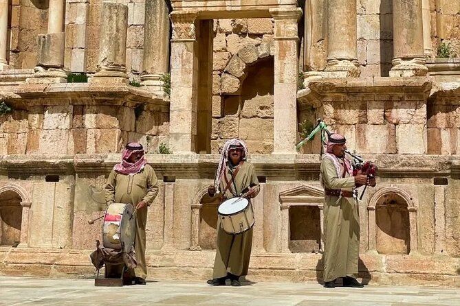 Journey Through Jordan's History Tour - Jerash: Roman Streets on a Grand Scale