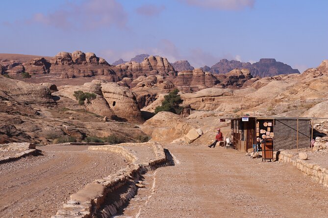 Literary tourism experience in Petra - Key points to know before booking