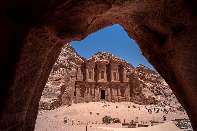 Petra 1 Day Tour from Aqaba - Entering Petra through the Siq