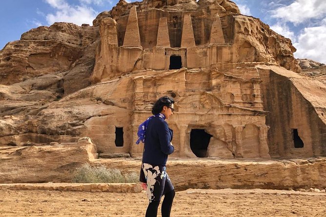 Petra Day Tour from Dead Sea - Walking into Petra through the Siq