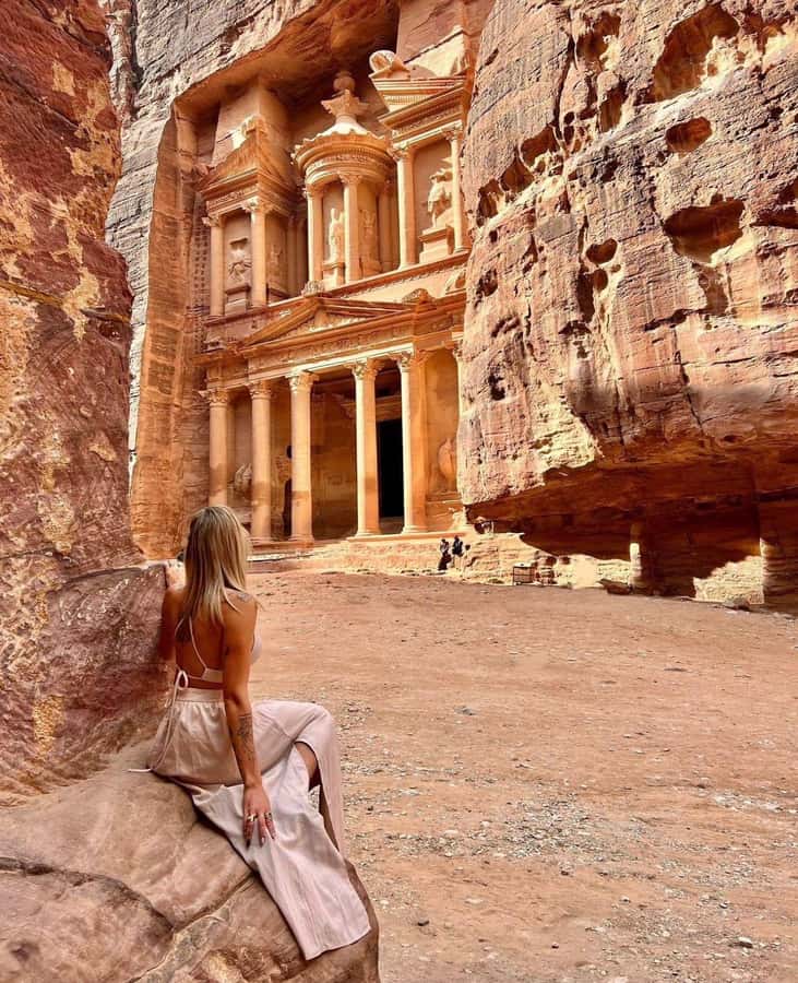 Petra Full-Day Private or Group Tour From Amman - The ride south: comfort, stops, and local flavor