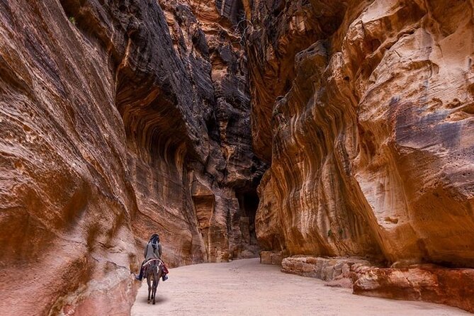 Petra & Wadi Rum 2-Day Journey of Round-Trip Transport from Amman - Why this route works for a short Jordan visit