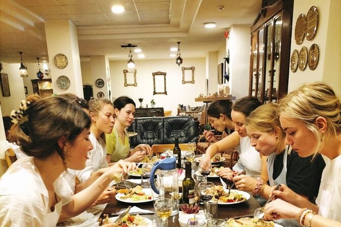 Private 2 Hour Cooking Class with the Locals in Amman - Preparing a Jordanian meal in two hours
