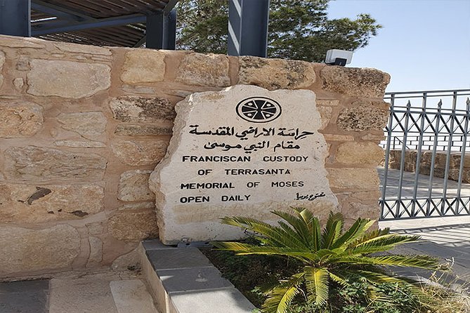 Private Christian Tour: Madaba, Mount Nebo, and Mukawer Day Trip from Amman - The day’s practical rhythm