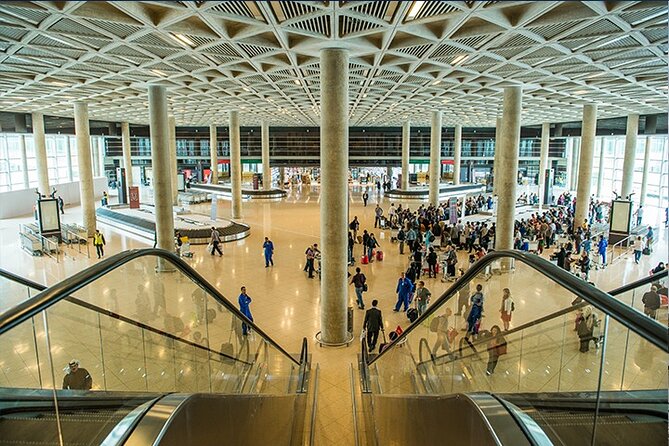 Private Departure Transfer: Petra Hotels to Amman Airport - The driver can shape the final hours