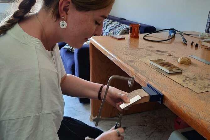Private Experience of Simple Silver Ring Making in Amman - A thoughtful choice for couples and solo visitors