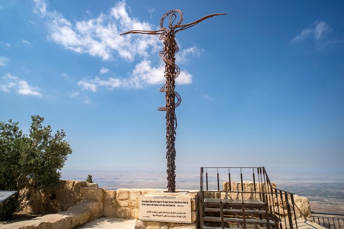 Private Full Day Tour to Jerash, Madaba, and Mount Nebo from Amman - What the guiding adds