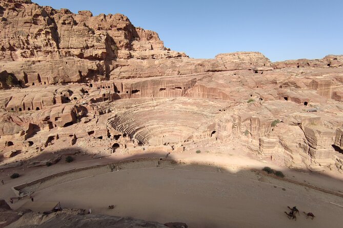 Private Guided Tour in Petra with licensed guide - The Great Temple and Qasr Al Bint