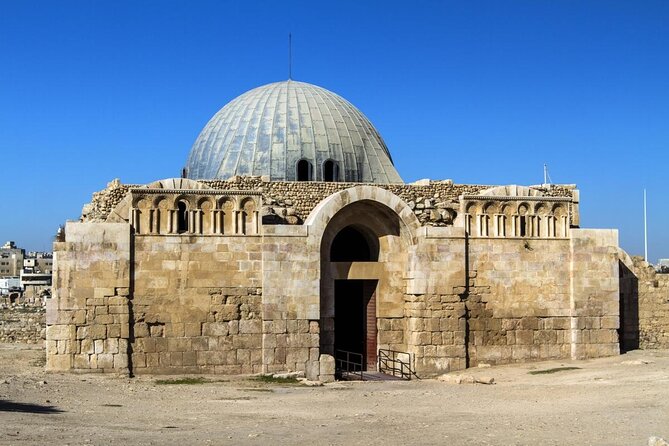 Private Petra Day Trip Including Amman Sightseeing from Amman - Entering Petra through the 1.2-kilometer Siq