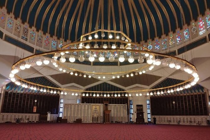 Private Tour to King Abdullah Mosque and Seven Sleepers Cave - What the Driver Adds to the Experience