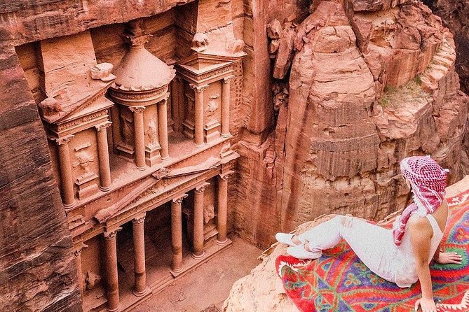 Private Transfer From Amman Airport To Petra - Meeting Your Driver After Baggage Claim