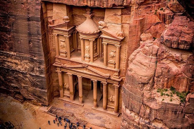 Private Transfer From Amman City To Petra - A sedan for up to three, a Hyundai H1 for four to seven
