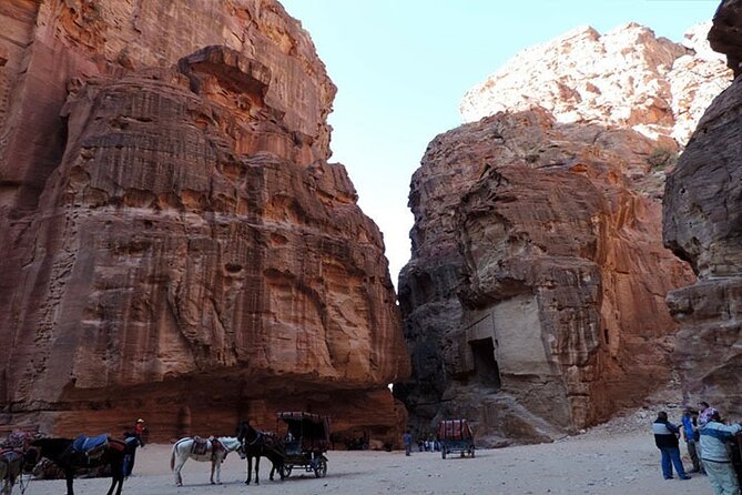 Private Transfers from Amman City Inside Jordan and Vice Versa - How the price compares with the convenience