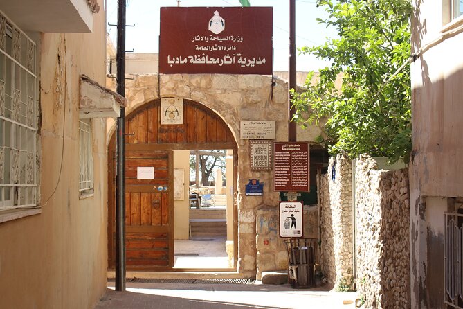 Private Walking Tour in Madaba with Local Guide - Key points to know before you go