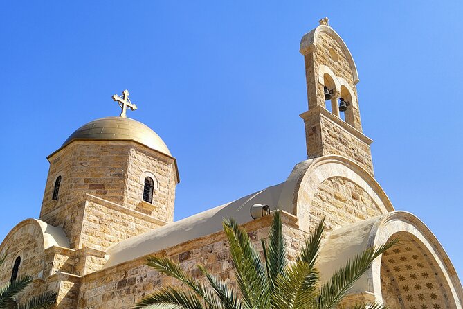 Private Walking Tour in Madaba with Local Guide - What the $41 price really covers