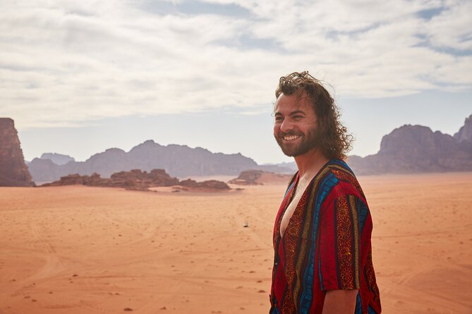 Two-Hour Jeep Safari "Wadi Rum Highlights!" w/ Professional Guide - Bedouin guidance and traditional tea