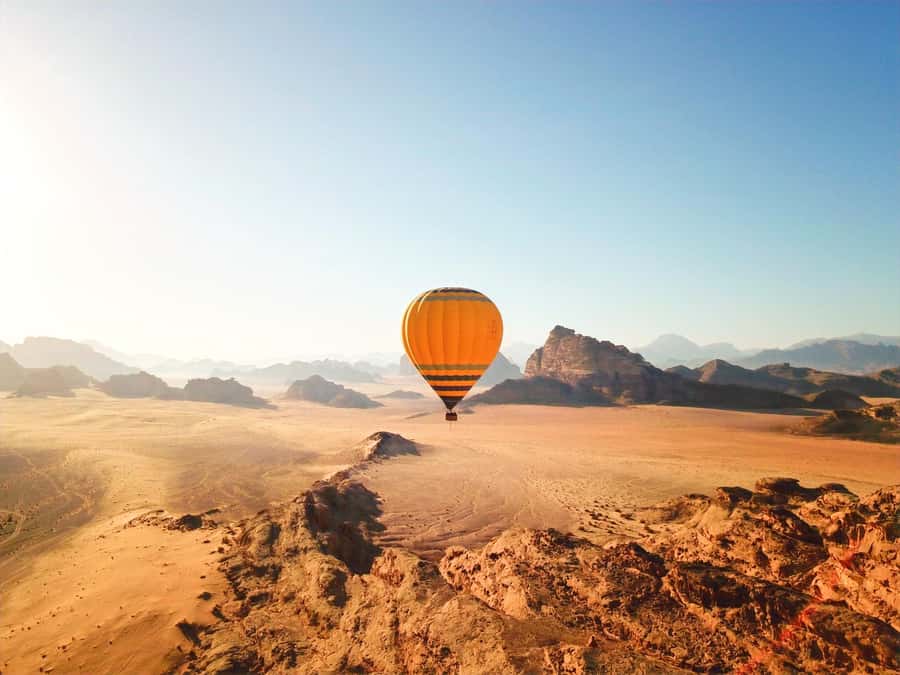 Wadi Rum: 1-Day Sunrise Balloon above Rum Valley & Transfer - Why sunrise is the right time for Wadi Rum