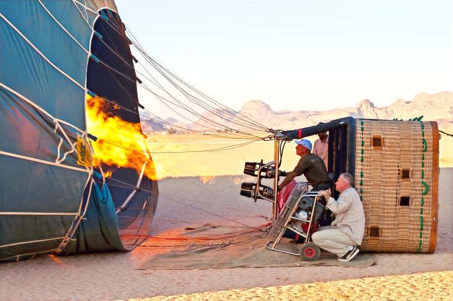 Wadi Rum: 1-Day Sunrise Balloon above Rum Valley & Transfer - The safety briefing and balloon flight