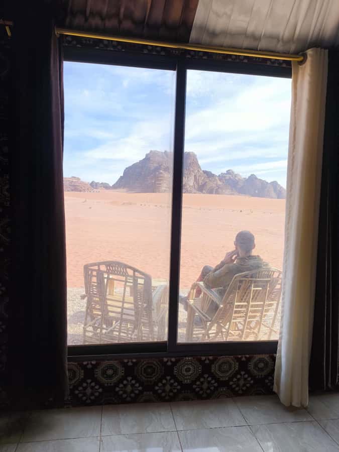 Wadi Rum: 1-Night Jeep Tour with Dinner and Breakfast - Why one night makes sense in Wadi Rum