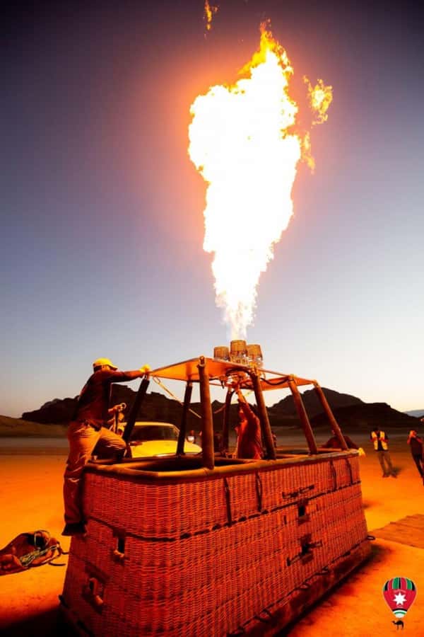 Wadi Rum: Balloons Over Rum - The 4:30 a.m. pickup and desert transfer