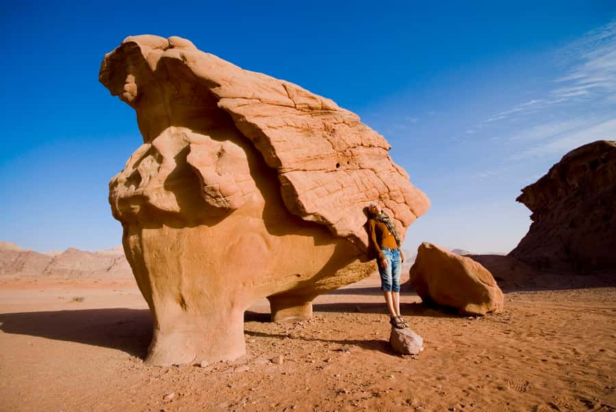 Wadi Rum: Choose 2 to 9 Hour Jeep Pass, Guide & Meal Options - What to wear and who should skip it