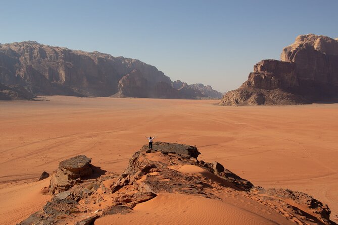 Wadi Rum Desert Tour with Lunch & Sunset - Lawrence Spring and the First Red Views